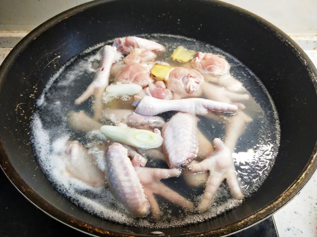 鸡翅卤菜怎么做_鸡翅卤法_卤味鸡翅怎么做