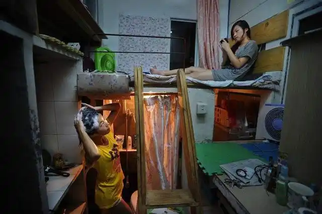 北漂住地下室纪录片_北漂族地下室生活_北京北漂地下室生活