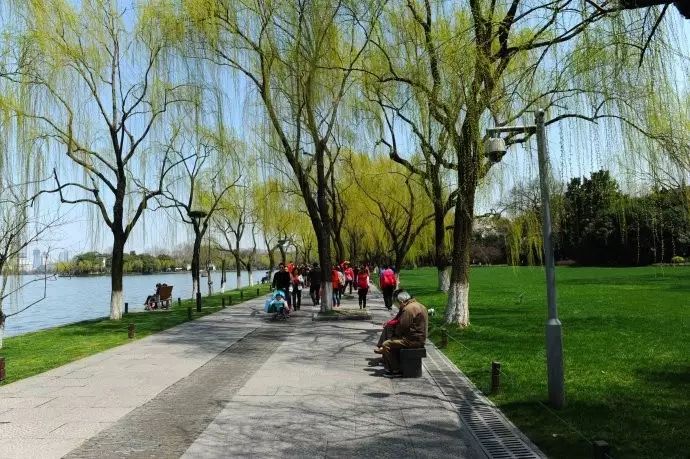 西湖旅游线路_西湖游玩线路_西湖线路旅游攻略