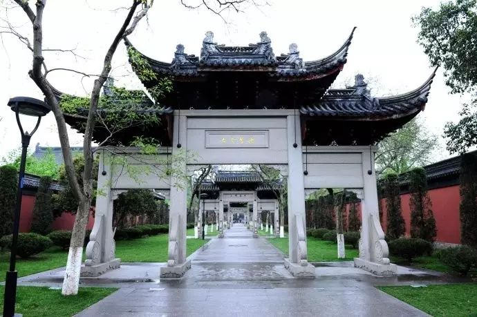 西湖旅游线路_西湖游玩线路_西湖线路旅游攻略