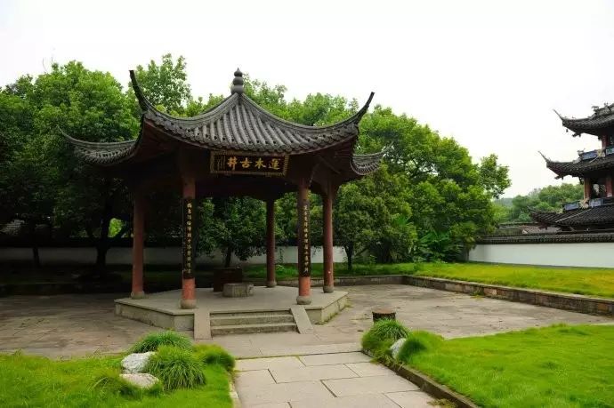 西湖线路旅游攻略_西湖游玩线路_西湖旅游线路