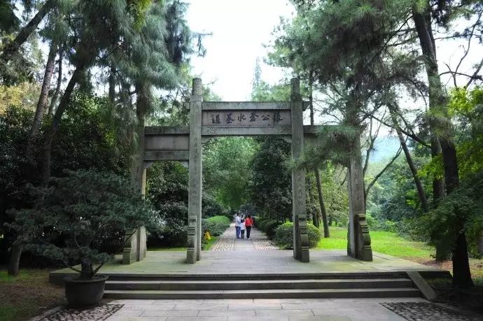 西湖旅游线路_西湖游玩线路_西湖线路旅游攻略