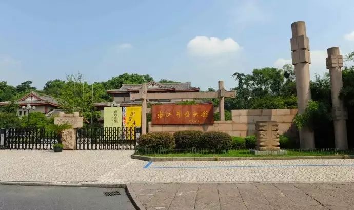 西湖线路旅游攻略_西湖游玩线路_西湖旅游线路