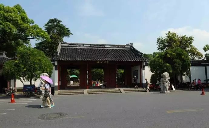 西湖旅游线路_西湖线路旅游攻略_西湖游玩线路