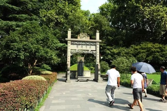 西湖旅游线路_西湖游玩线路_西湖线路旅游攻略