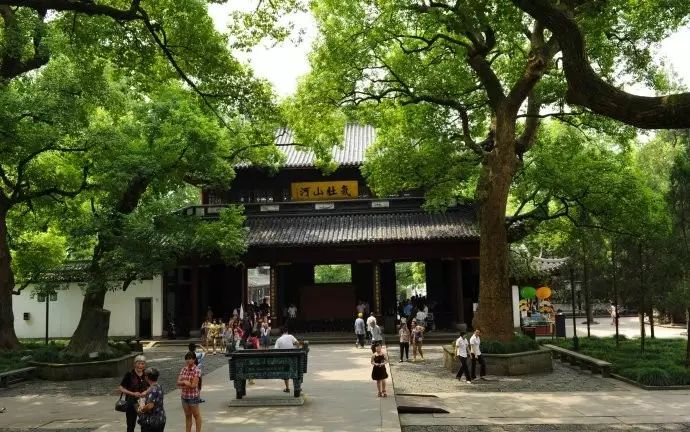 西湖游玩线路_西湖线路旅游攻略_西湖旅游线路