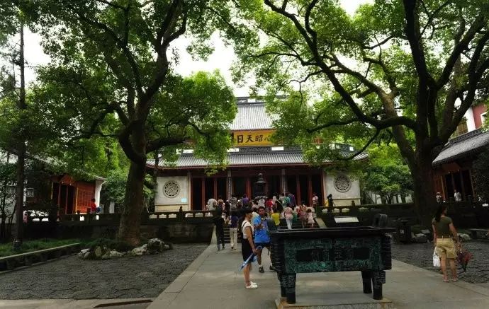 西湖旅游线路_西湖游玩线路_西湖线路旅游攻略