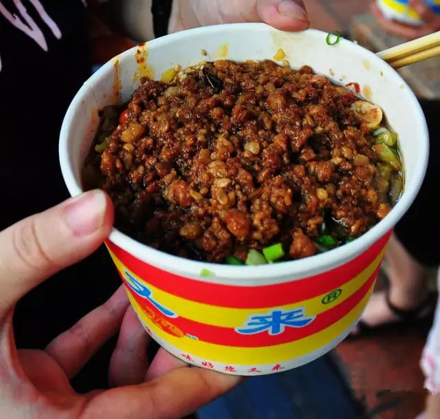 重庆小吃出名吗_重庆地区小吃_重庆小吃都有哪些