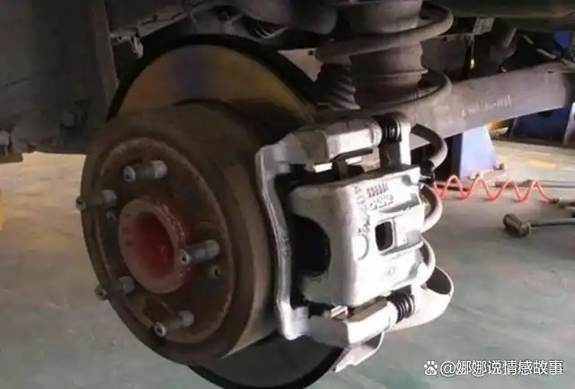 汽车变速箱故障诊断论文_汽车变速器故障与维修的论文_汽车变速箱维修论文