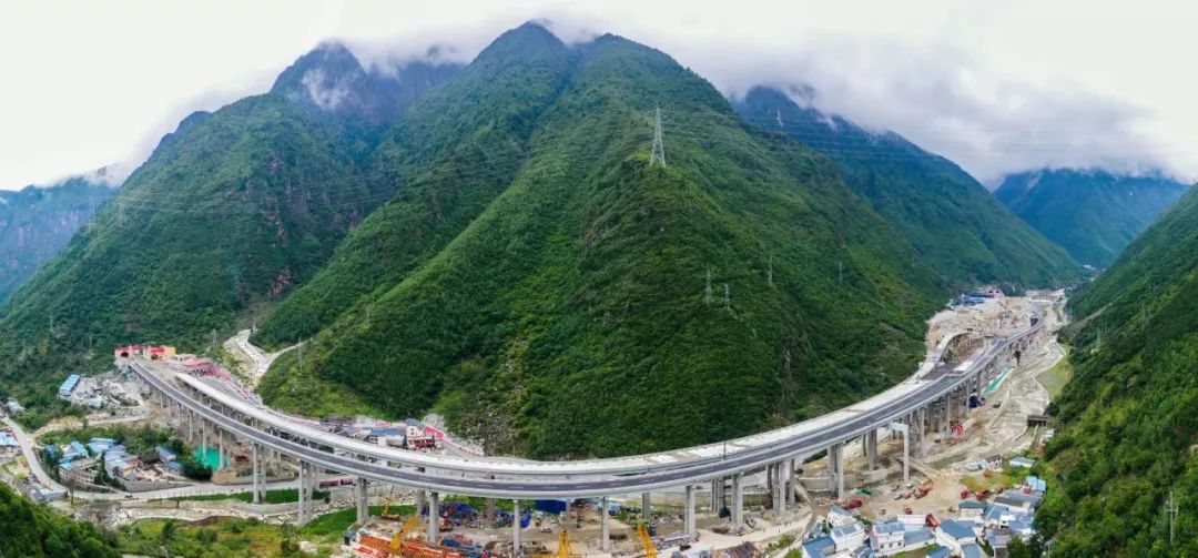 木格措景区联系电话_木格措景区门票_木格措门票价格