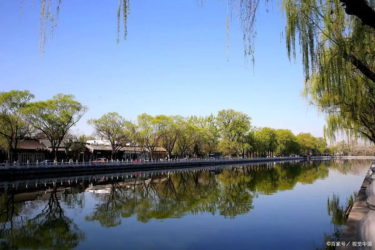包车旅游的图片_包车旅游图片真实_包车图片大全