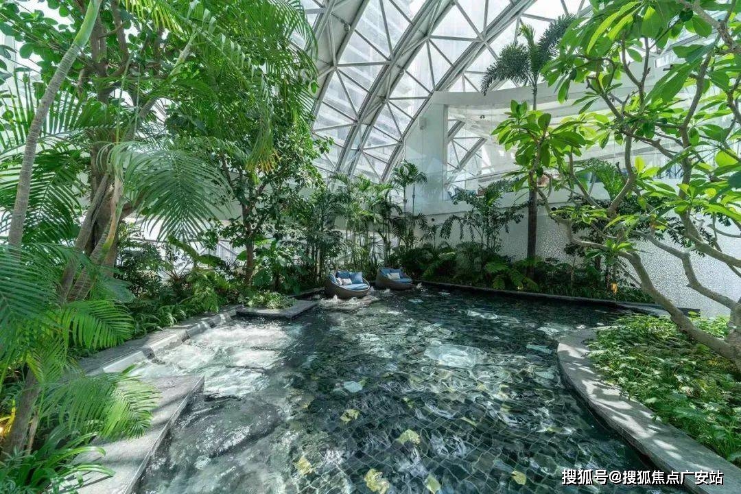凯德集团350米豪宅_东半球住宅之巅_重庆来福士广场售价