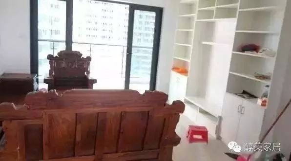 丑爆墙纸审美_遵义装修设计_混搭风格装修案例