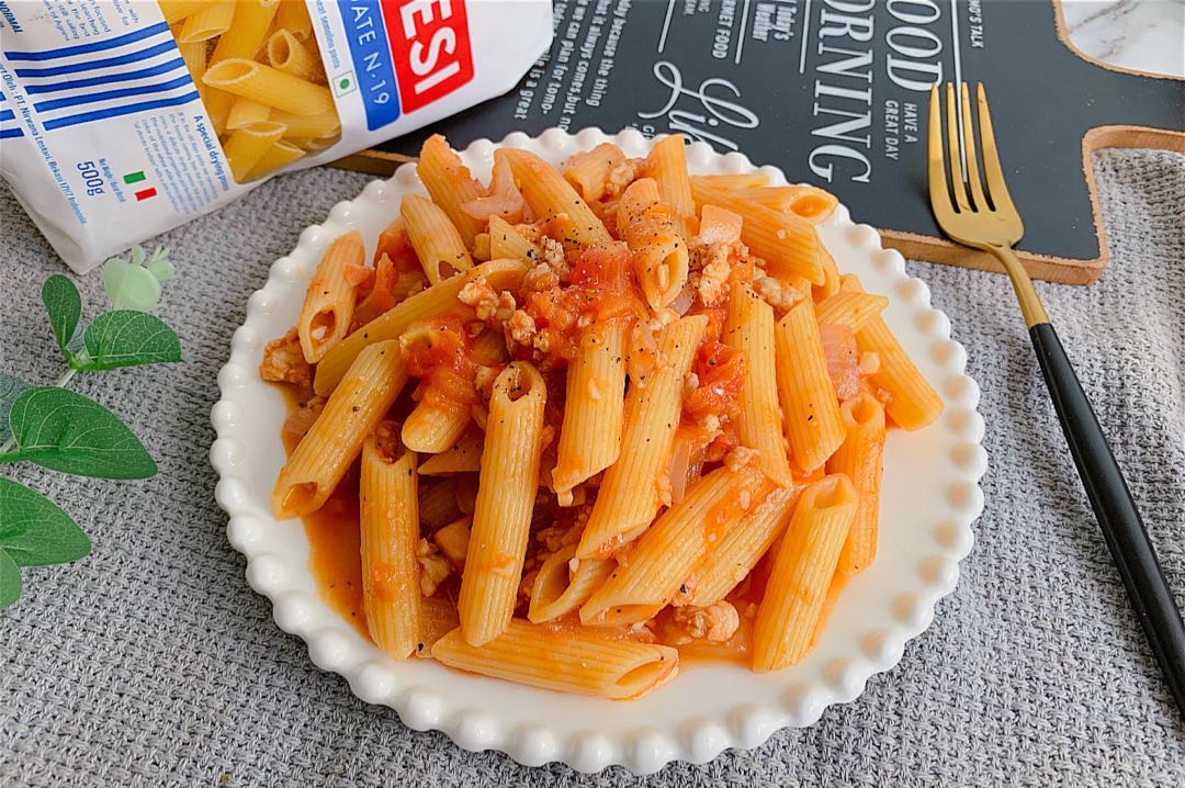 意面做法大全_六款意面食谱_牛柳芦笋菌菇炒意面