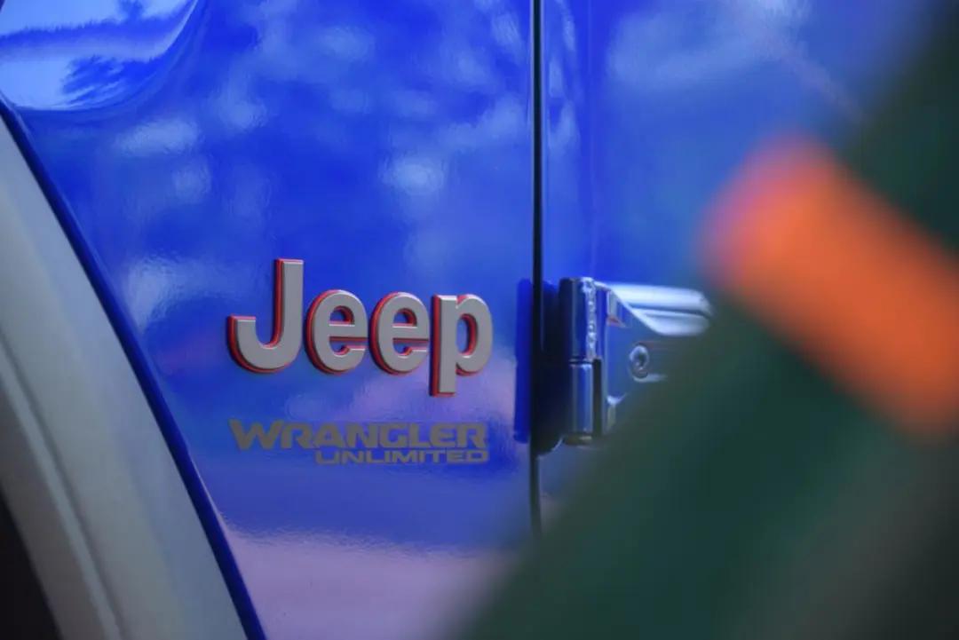 Jeep全路况通行能力_Jeep品牌核心内涵_jeep发动机是哪国的