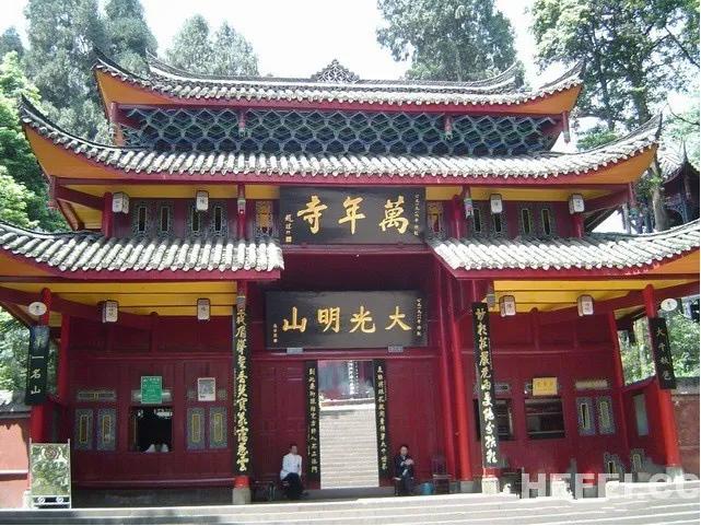 峨眉山游览路线_峨眉山旅游攻略_峨眉山登山装备