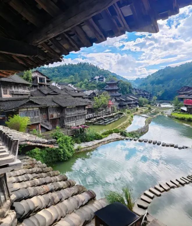 云南六日游人均花费_云南旅游最佳月份_丽江黑龙潭旅游攻略