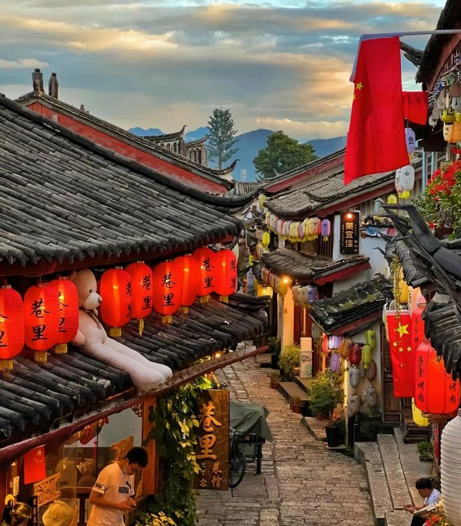 丽江黑龙潭旅游攻略_一月份云南旅游攻略_云南一周游报团价格