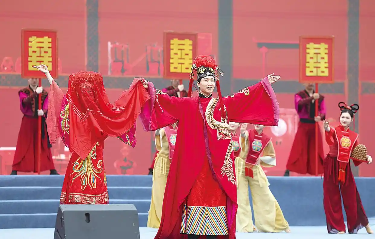 银发旅游专列适老化改造_中国旅游日质量焦点_全国各地旅游景点介绍
