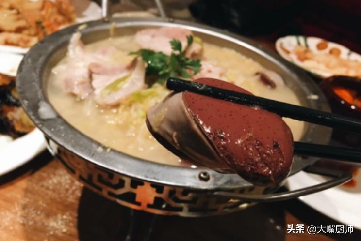 素菜炖菜大全_天冷炖菜食谱_东北酸菜血肠猪肉炖粉条做法