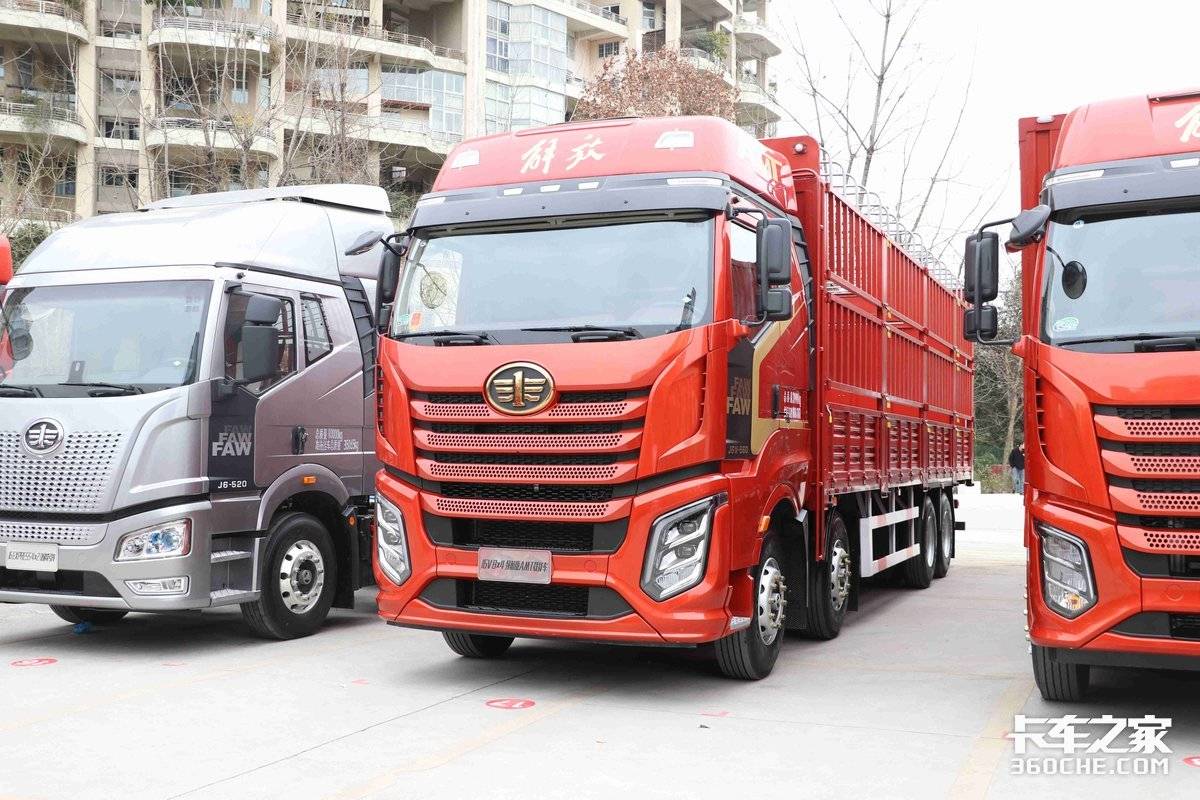 西南地区绿通禽畜运输车_解放j6发动机大修视频_解放J6V 8×4 AMT载货车
