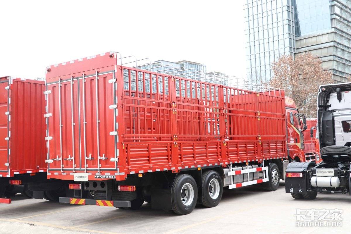 解放J6V 8×4 AMT载货车_解放j6发动机大修视频_西南地区绿通禽畜运输车