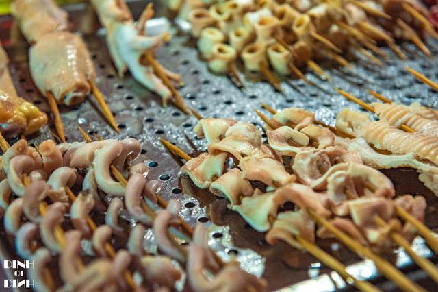广西卫视吃货日记 凭祥烤猪在哪_凭祥美食街 夜市 中越美食