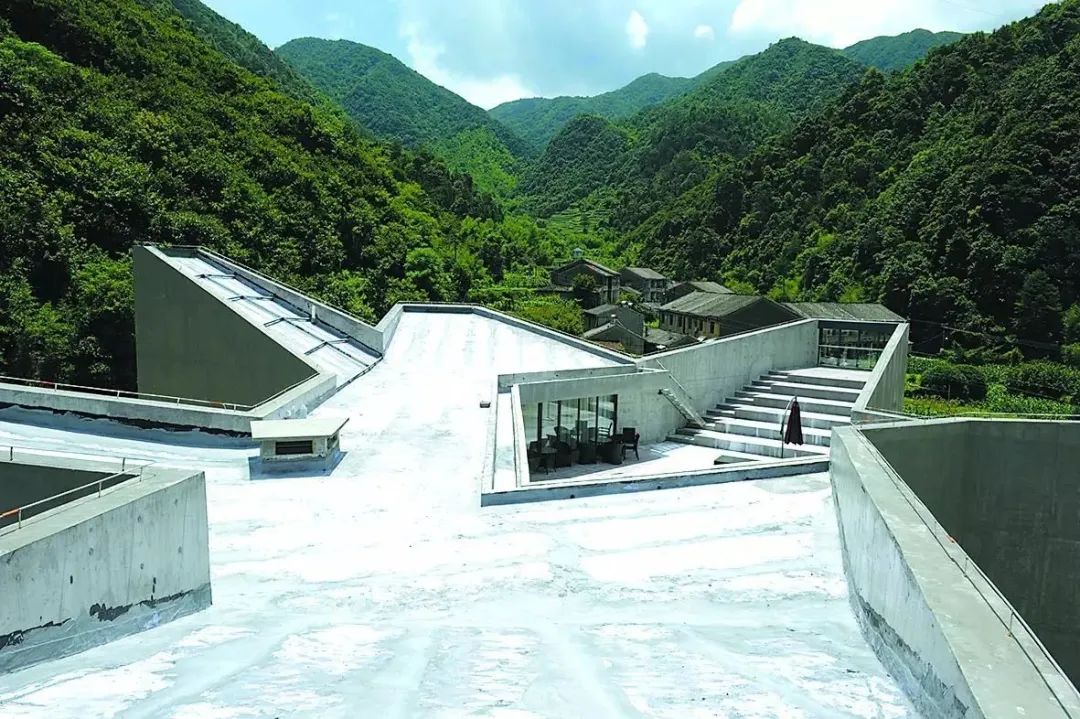 宁波余姚四明山樱花自驾游_余姚大岚镇旅游_四明山悬岩村晚樱观赏攻略