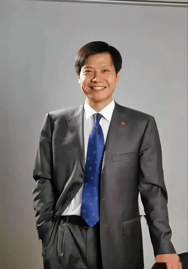 张彤是怎么认识雷军的_张彤投资人生_雷军妻子张彤