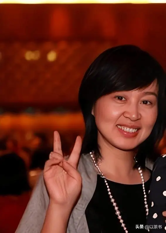 张彤是怎么认识雷军的_雷军张彤商业智慧_小米汽车雷军退车风波