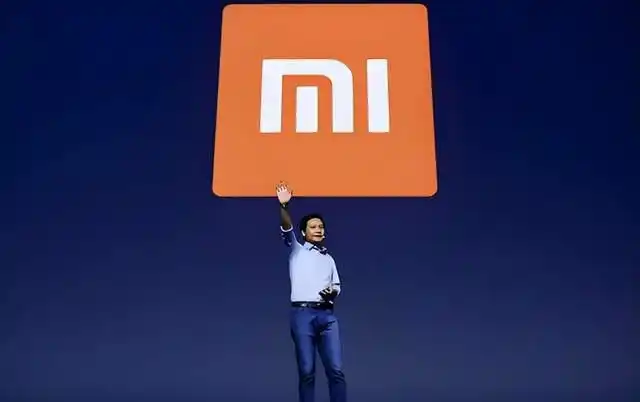 张彤是怎么认识雷军的_雷军与张彤的爱情故事_雷军张彤夫妻关系