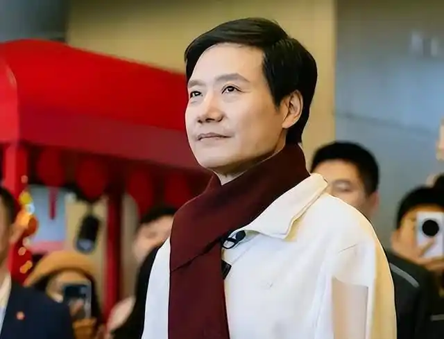 张彤是怎么认识雷军的_雷军张彤夫妻关系_雷军与张彤的爱情故事