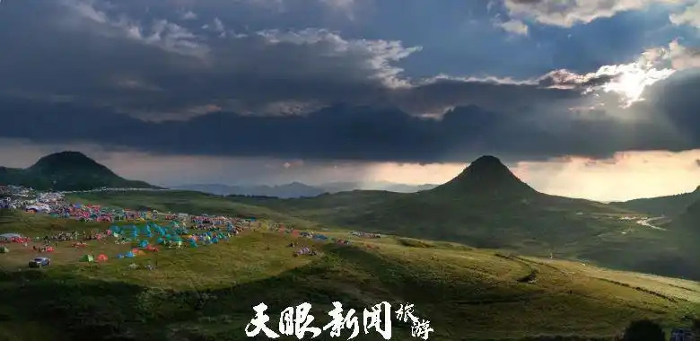 六盘水野玉海自驾露营攻略_野鸡坪花海露营体验_野鸡坪露营最佳时节