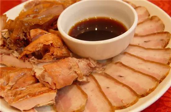 张家口特色美食_张家口美食推荐_柴沟堡熏肉做法
