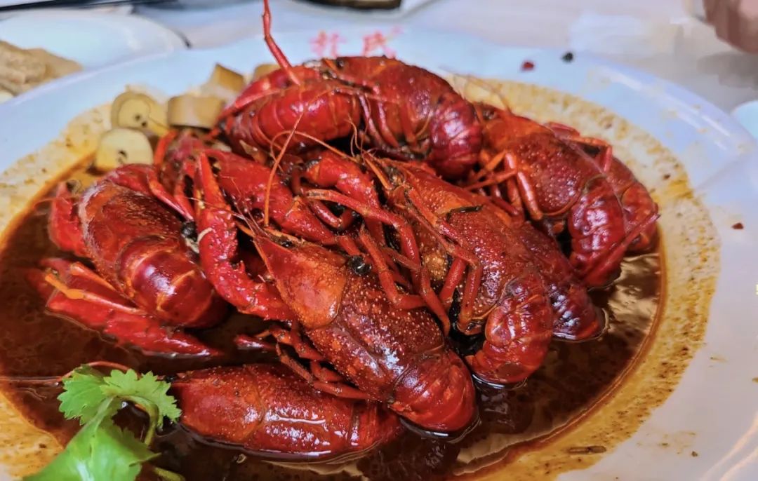 长沙最韵味夜宵美食2025长沙口味虾地图_全国小龙虾地图_不同派别小龙虾推荐