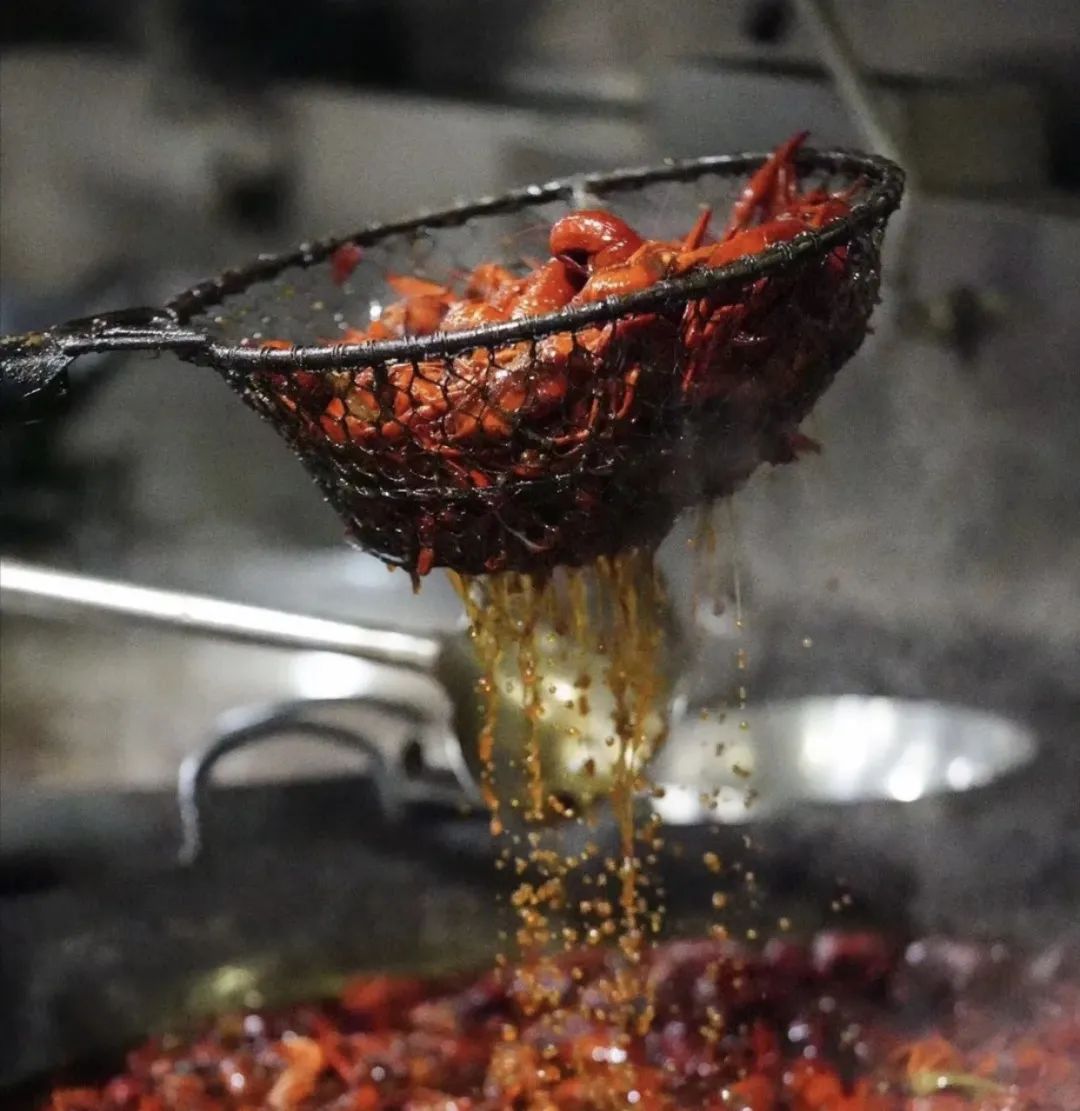 长沙最韵味夜宵美食2025长沙口味虾地图_不同派别小龙虾推荐_全国小龙虾地图