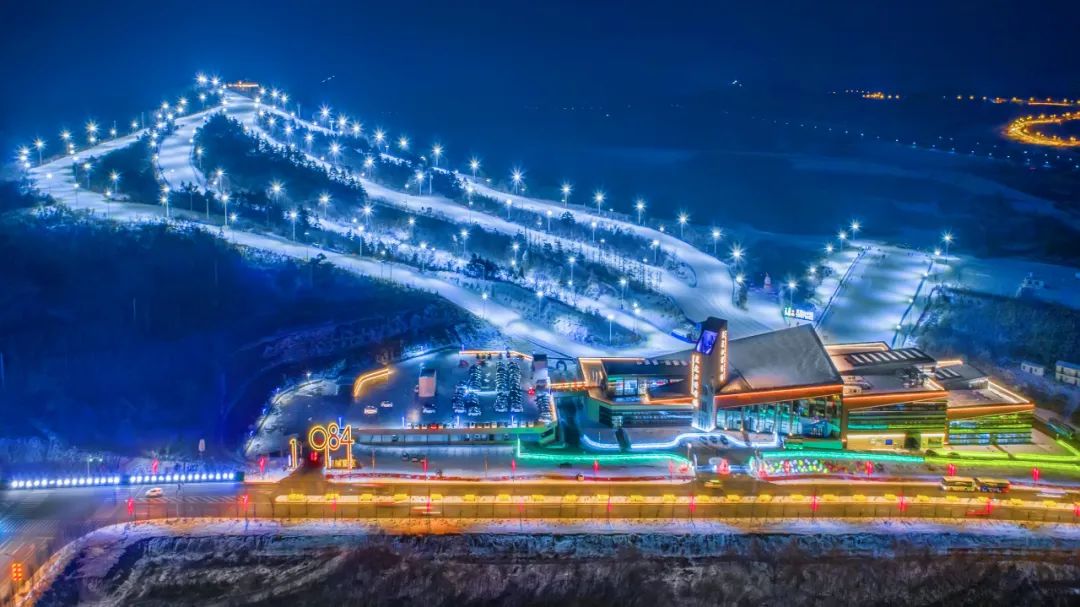 天定山Somewhere露营地闭营_莲花山巴图鲁乐园冬季闭园_同安莲花山露营