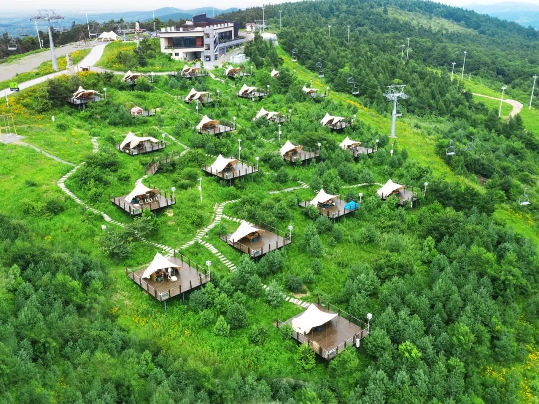 莲花山巴图鲁乐园冬季闭园_天定山Somewhere露营地闭营_同安莲花山露营