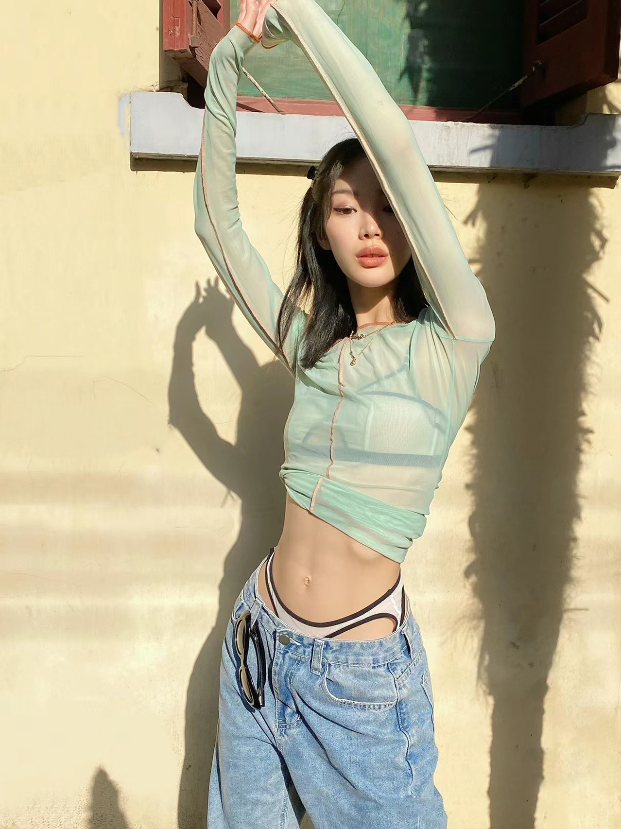 街拍小区阳台晾内衣_成都太古里性感穿搭_打破美丽羞耻症时尚街拍