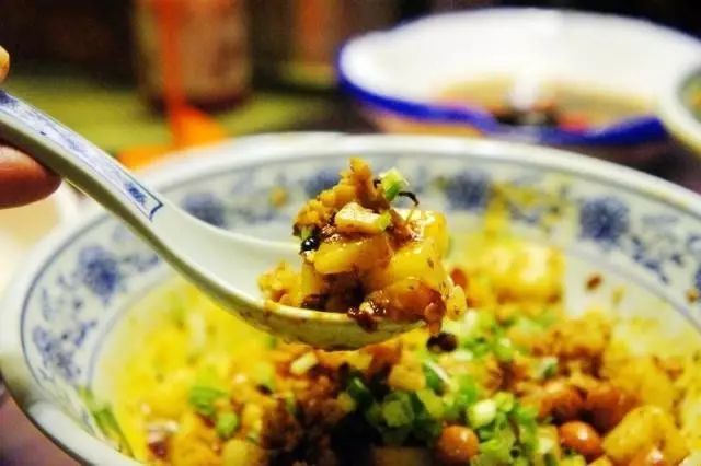 孙二娘湘西烧烤 长沙 雅致湘西风味美食_湖南湘西小吃