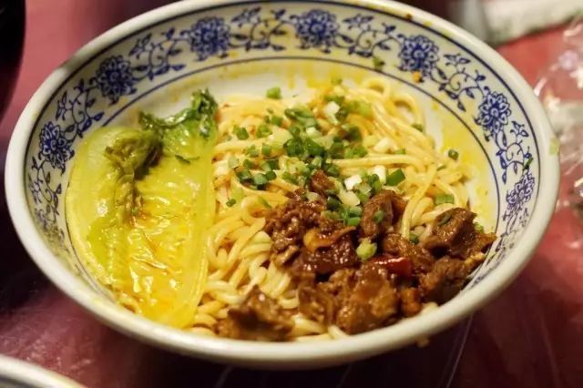 湖南湘西小吃_孙二娘湘西烧烤 长沙 雅致湘西风味美食