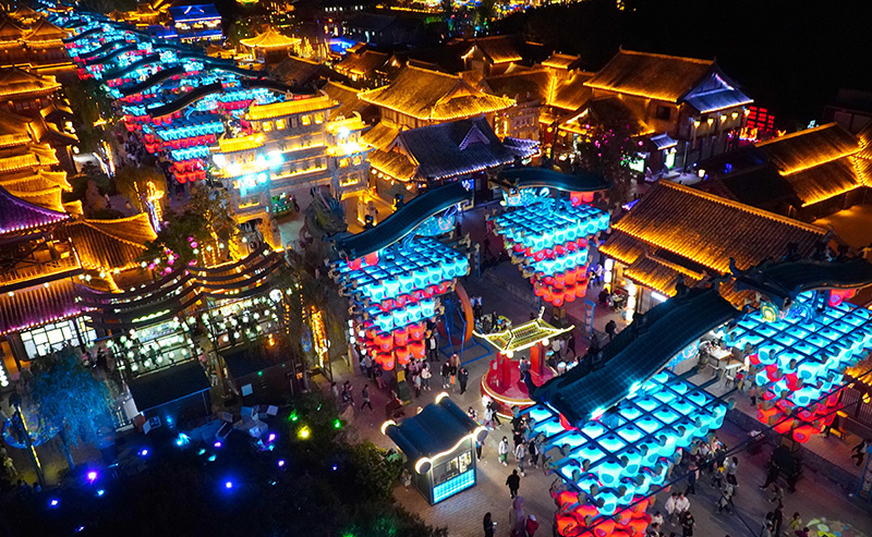 东平县大宋不夜城 夜游 东平湖夜景_山东东平湖旅游景点