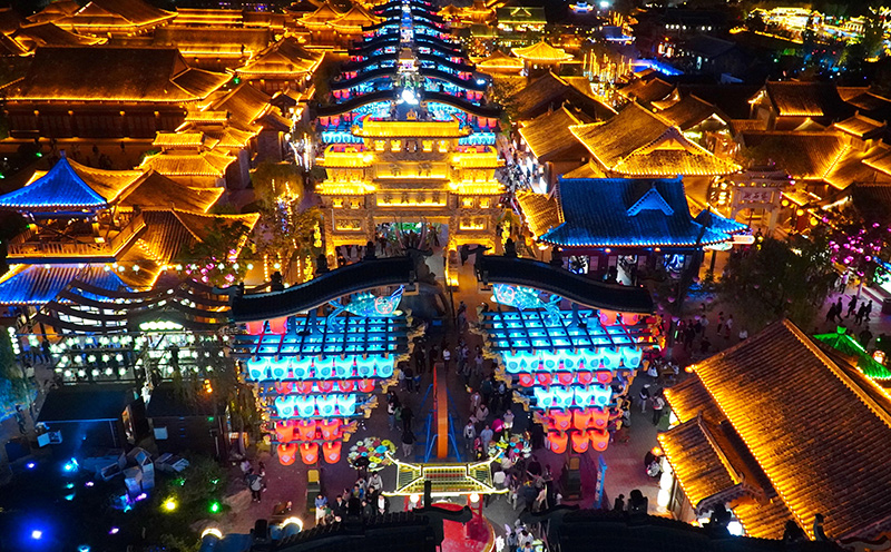 东平县大宋不夜城 夜游 东平湖夜景_山东东平湖旅游景点