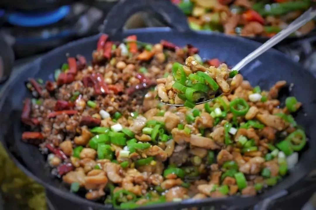 长沙湘西菜推荐_湘西菜长沙哪家好吃_湖南湘西小吃