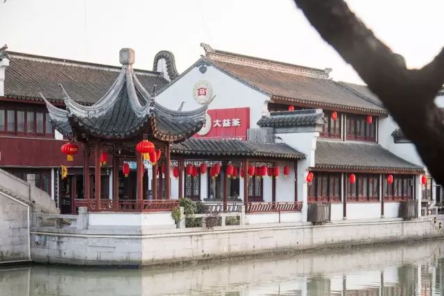 用英语说上海名吃_上海古镇名小吃_周末去上海古镇玩
