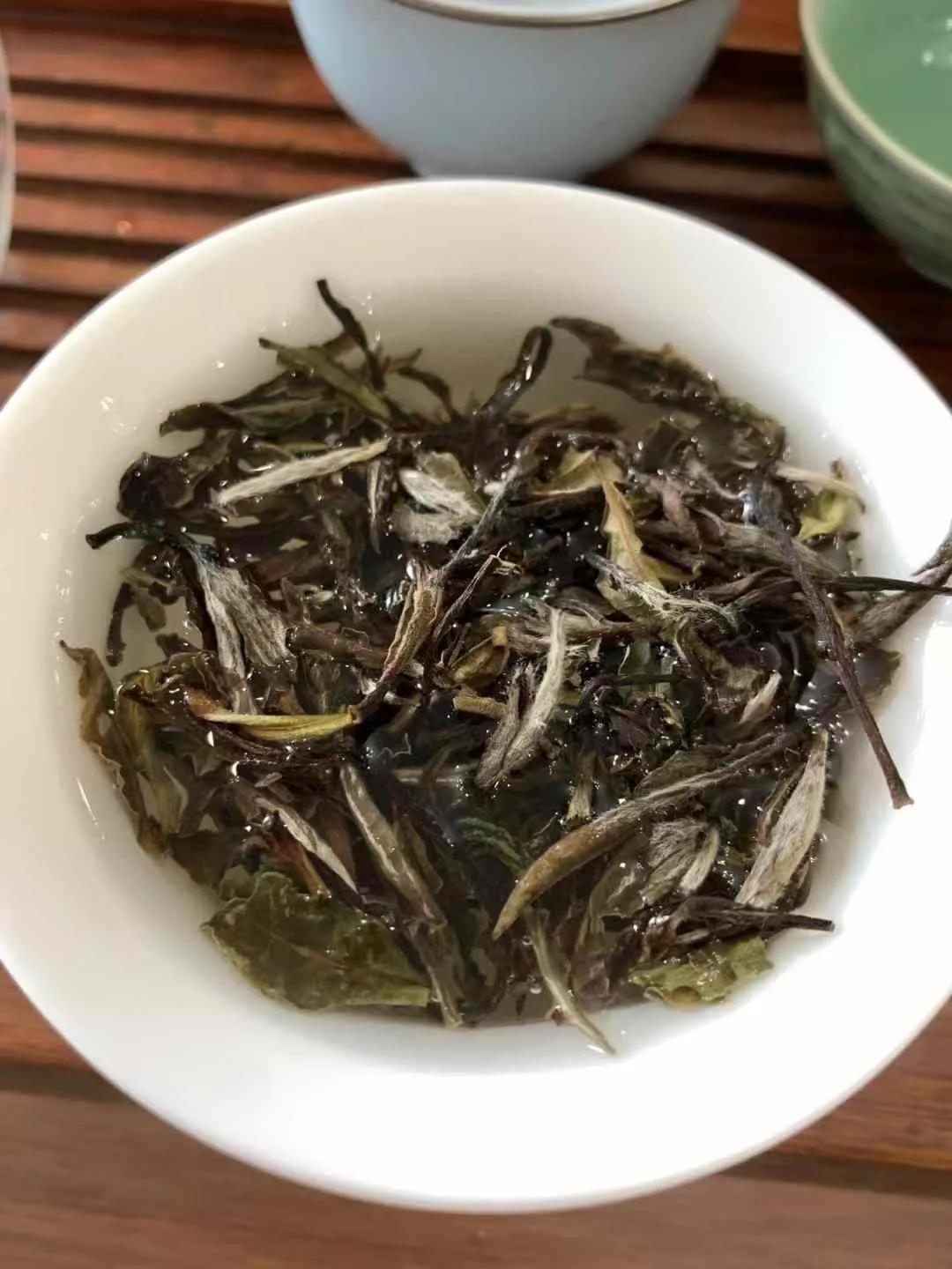 普洱生茶放多久变熟茶_喝茶冷知识_有关茶叶知识