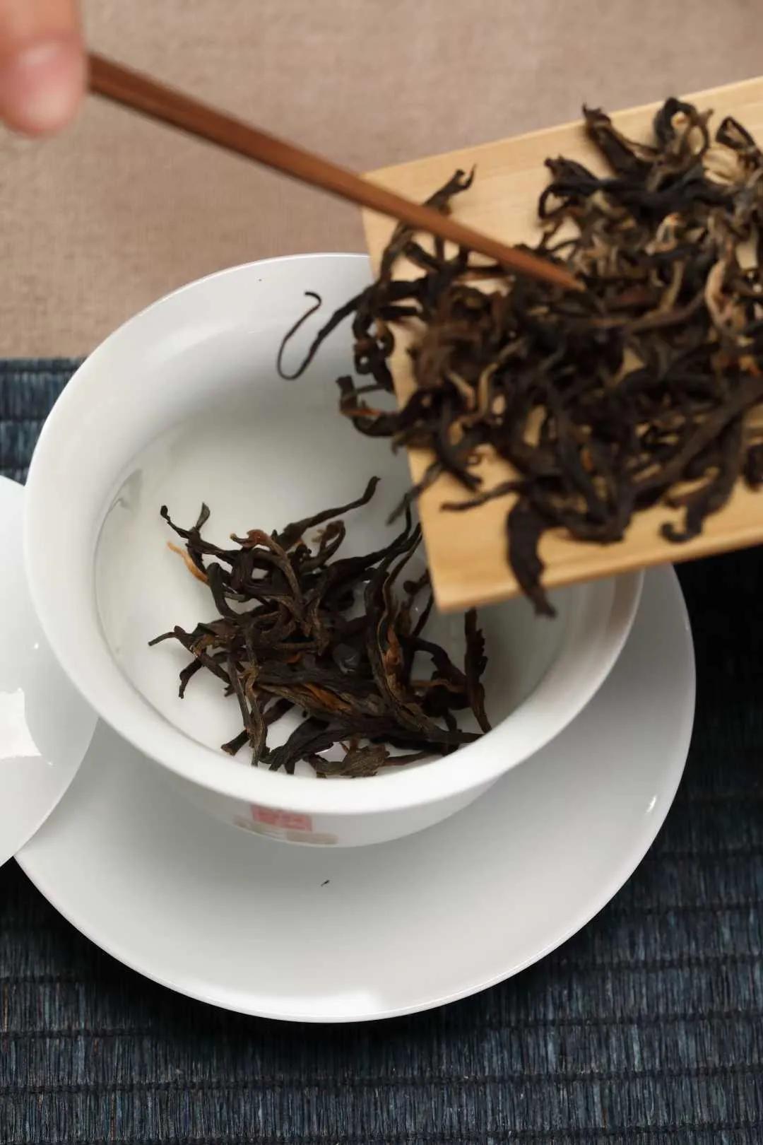 普洱生茶放多久变熟茶_有关茶叶知识_喝茶冷知识