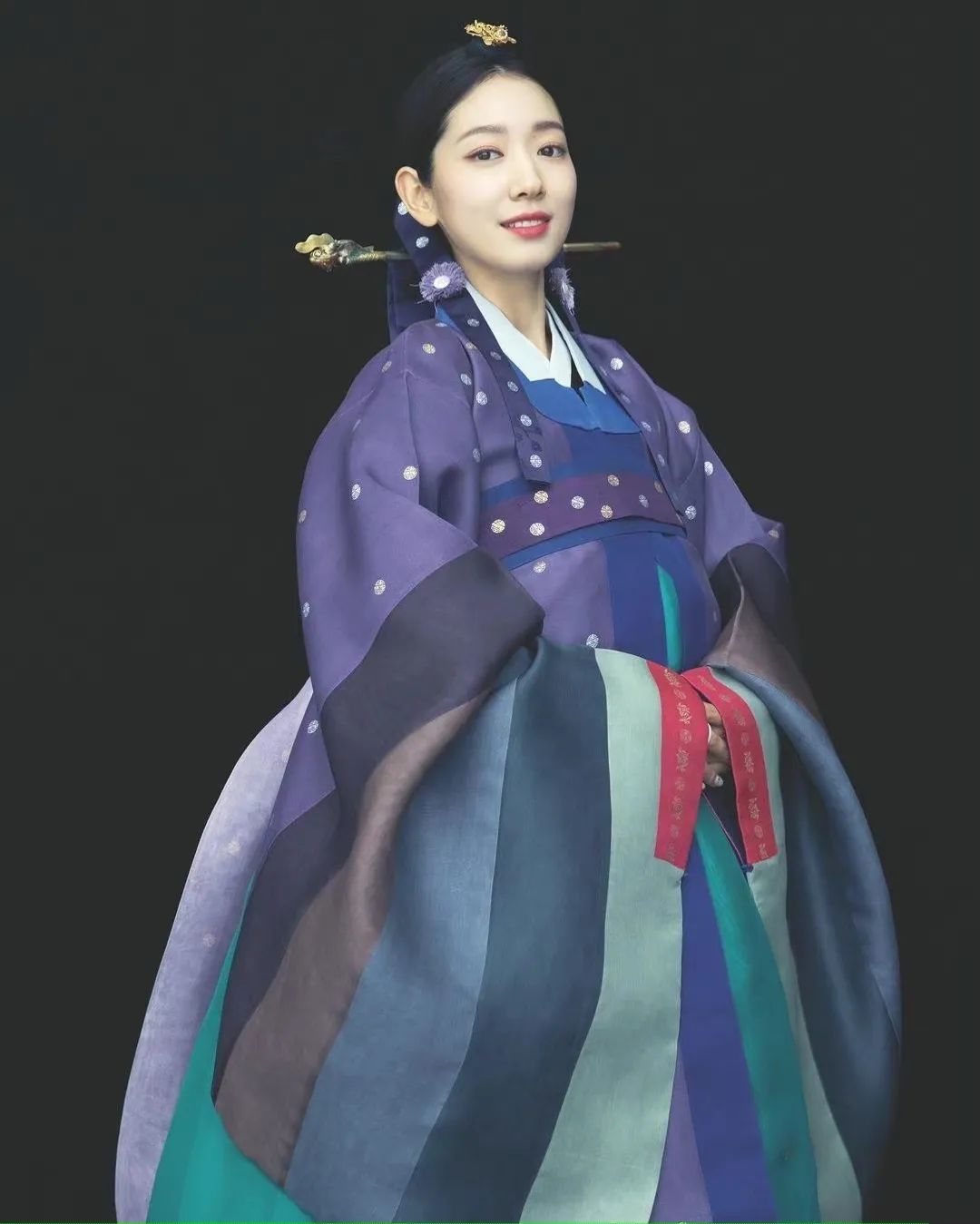 朴信惠崔泰俊婚礼细节_韩剧女主角朴信惠婚礼现场布置_朴信惠龙俊亨怎么认识