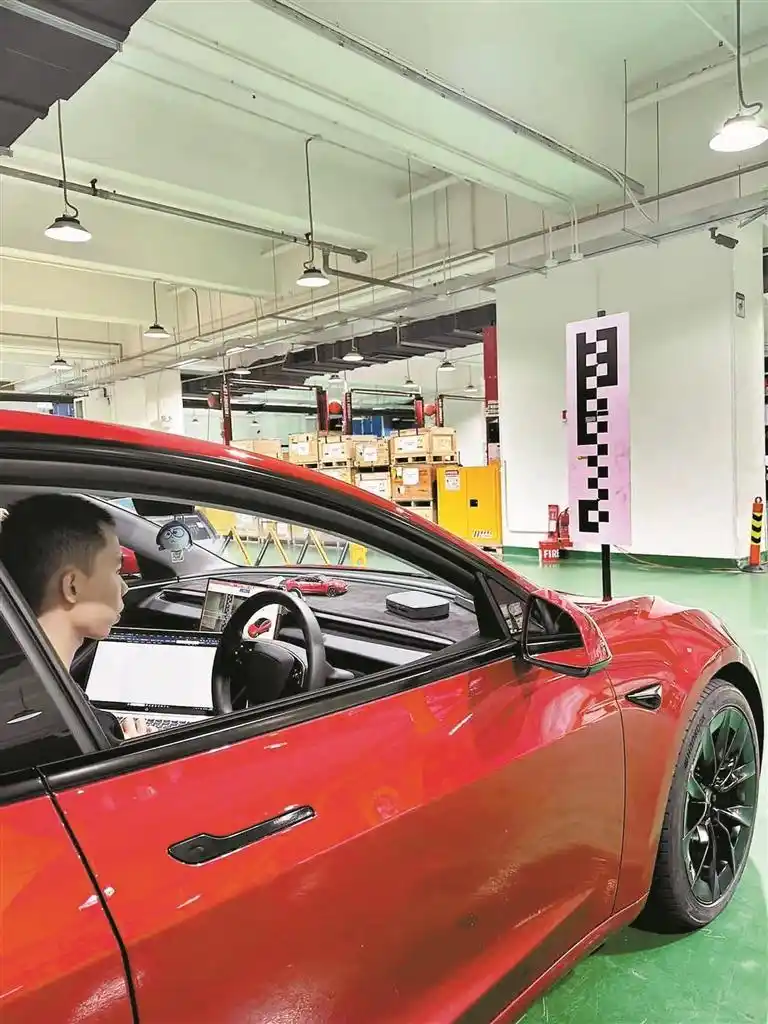 修车师傅一般工资多少_新能源汽车维修难_深圳新能源车维修师傅短缺