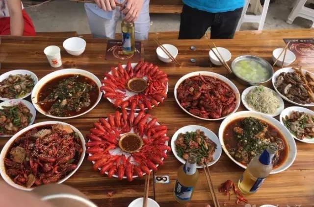 成都龙虾钓点_成都农家乐龙虾_成都周边钓鱼烧烤的地方